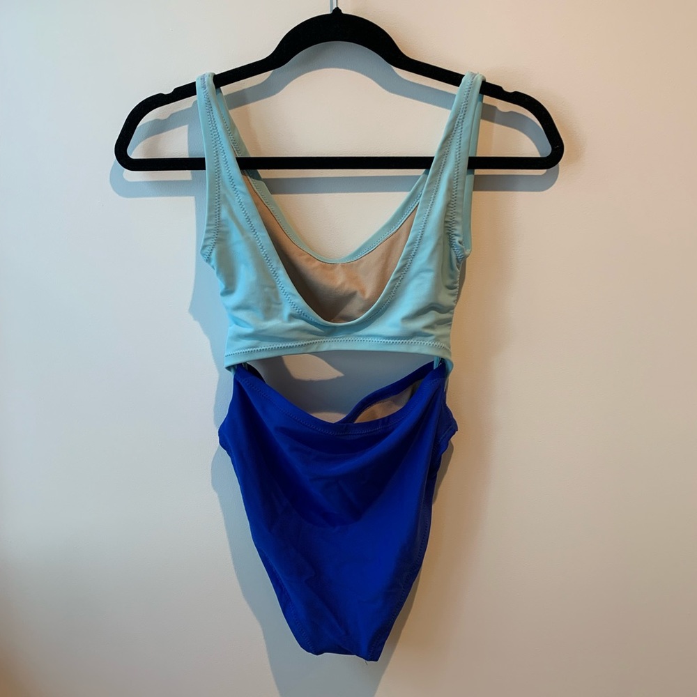 BLUE Two-Tone Cut Out One Piece Swimsuit - Picture 3 of 7